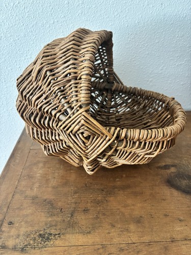Handcrafted vintage wicker - handcrafted,